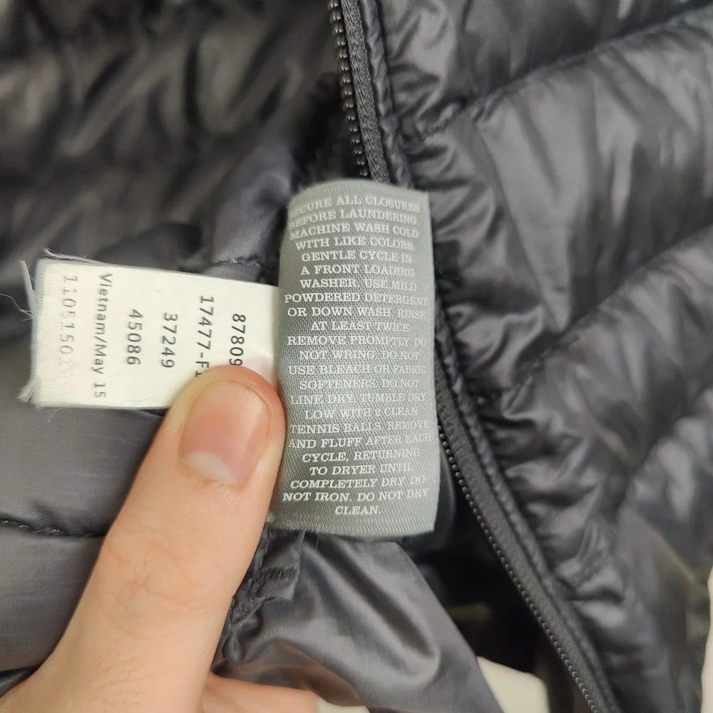 REI Co-op Mens Vest Small Black Puffer Down Insulated Quilted Hiking Outdoor
